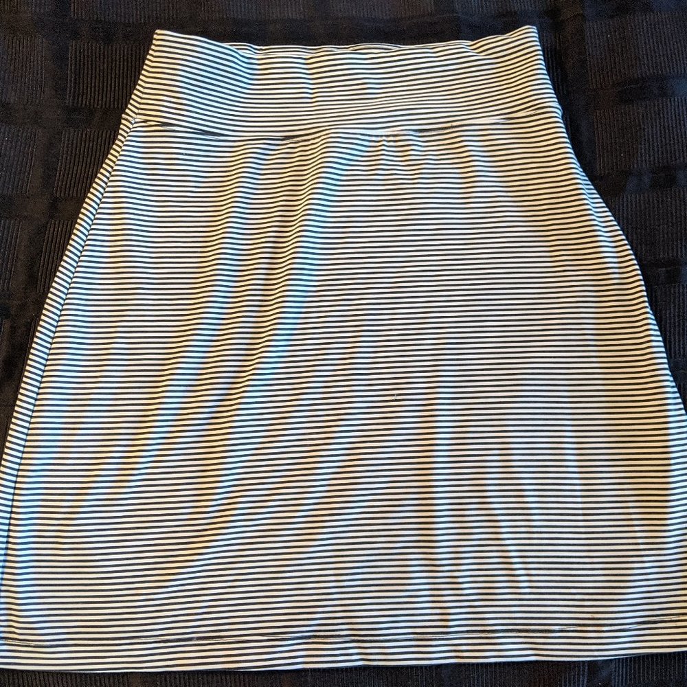 Skirt , Black and White